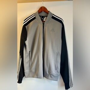 Adidas Grey and black zip up jacket, Mens size Medium - UNISEX coat